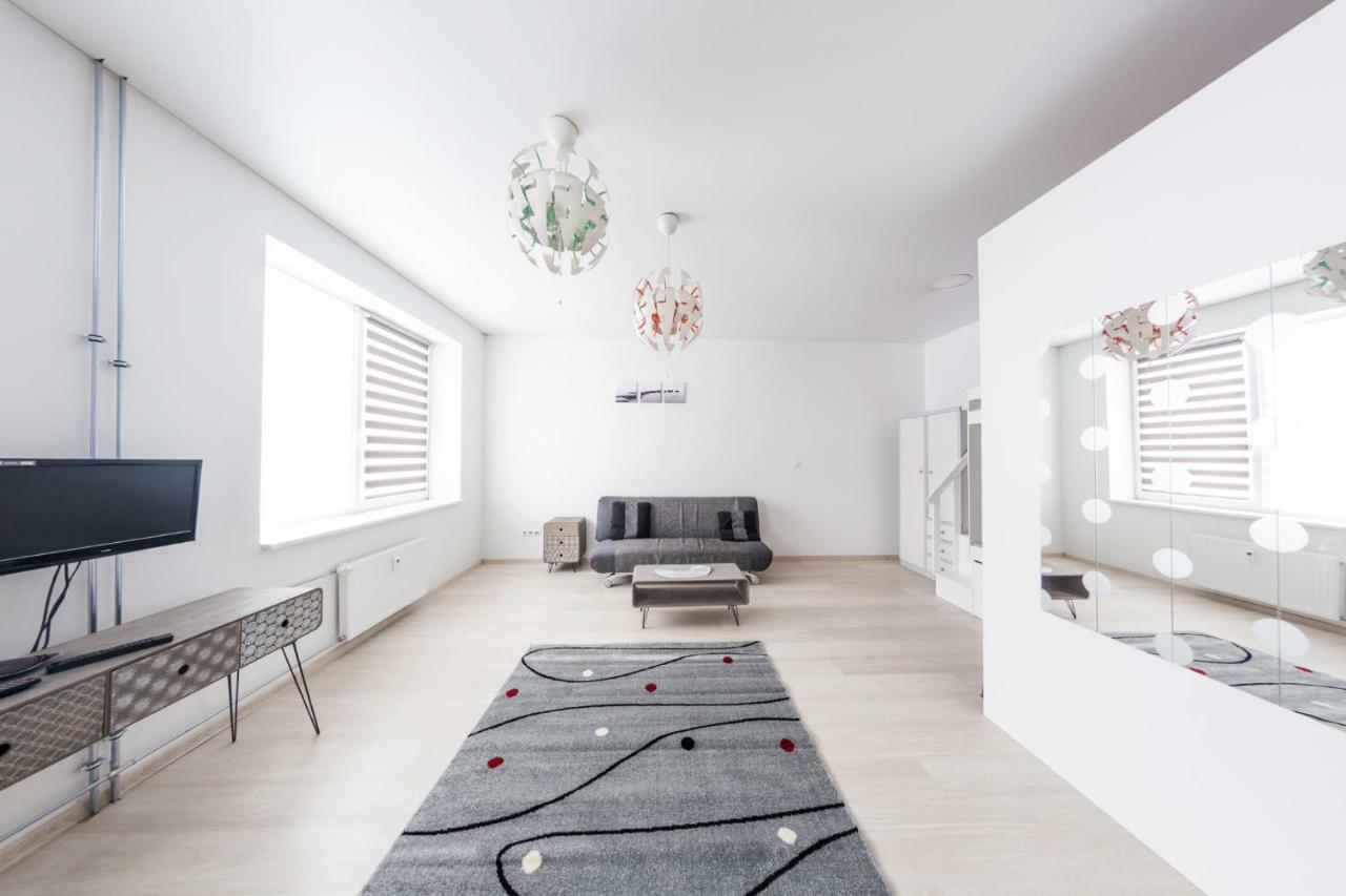 Sandra Apartamentai Каунас Екстер'єр фото